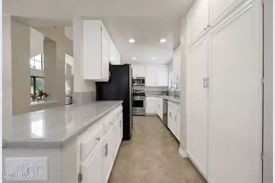 3995 Santa Tomas Place, Newbury Park, CA 91320 - Photo 11