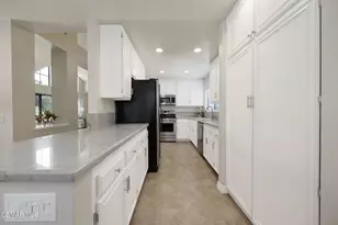 3995 Santa Tomas Pl, Newbury Park, CA 91320 - Photo 11