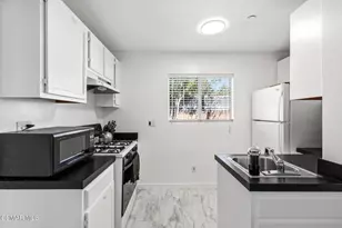 1484 N Rose St, Burbank, CA 91505 - Photo 11