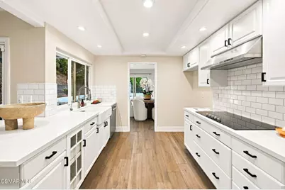 1616 Valecroft Avenue, Westlake Village, CA 91361 - Photo 11