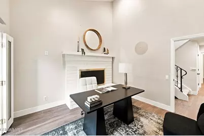 1616 Valecroft Avenue, Westlake Village, CA 91361 - Photo 17
