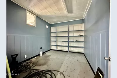 229 S Oxnard, Oxnard, CA 93030 - Photo 17