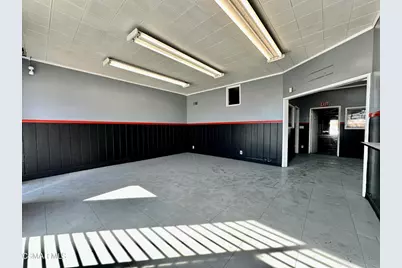 229 S Oxnard, Oxnard, CA 93030 - Photo 9