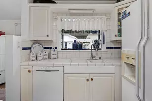 6654 Murietta Ave, Van Nuys, CA 91405 - Photo 17