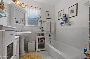 6654 Murietta Ave, Van Nuys, CA 91405 - Photo 21