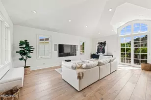 2342 Heatherbank Court, Thousand Oaks, CA 91361 - Photo 9