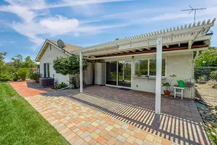 29249 Hillrise Dr, Agoura Hills, CA 91301 - Photo 37