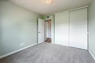 29249 Hillrise Dr, Agoura Hills, CA 91301 - Photo 29