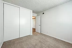 29249 Hillrise Dr, Agoura Hills, CA 91301 - Photo 31
