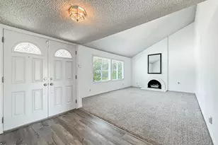29249 Hillrise Dr, Agoura Hills, CA 91301 - Photo 9