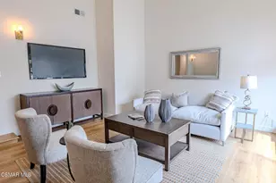 8018 Winnetka Ave, Winnetka, CA 91306 - Photo 11