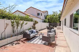 8018 Winnetka Ave, Winnetka, CA 91306 - Photo 31
