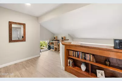 5043 Evanwood Avenue, Oak Park, CA 91377 - Photo 17