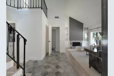 2920 Salmon River Circle, Westlake Village, CA 91362 - Photo 9