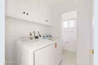 130 Fallbrook Avenue, Newbury Park, CA 91320 - Photo 11