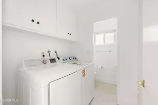 130 Fallbrook Ave, Newbury Park, CA 91320 - Photo 11