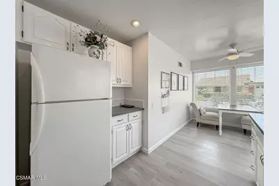 16150 Village 16 Drive, Camarillo, CA 93012 - Photo 13