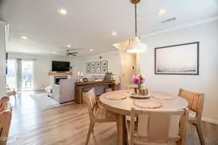 209 Cathy Dr, Thousand Oaks, CA 91320 - Photo 11