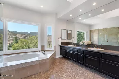 32146 Canyon Ridge Drive, Westlake Village, CA 91361 - Photo 27