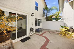 974 Quarterhorse Ln, Oak Park, CA 91377 - Photo 5
