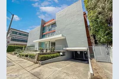 4807 Woodley Avenue #207, Encino, CA 91436 - Photo 3