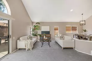 12154 Cherry Grove St, Moorpark, CA 93021 - Photo 9