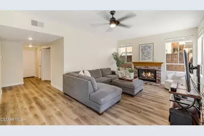 12154 Cherry Grove Street, Moorpark, CA 93021 - Photo 17