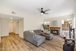 12154 Cherry Grove St, Moorpark, CA 93021 - Photo 17