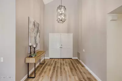 12154 Cherry Grove Street, Moorpark, CA 93021 - Photo 11