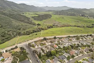 1281 Rotella St, Newbury Park, CA 91320 - Photo 41