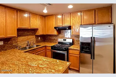 6501 Vanalden Avenue #6, Reseda, CA 91335 - Photo 11