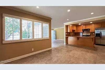 6501 Vanalden Avenue #6, Reseda, CA 91335 - Photo 7
