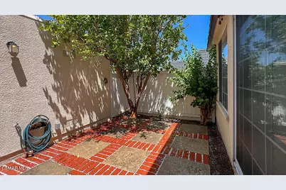 6501 Vanalden Avenue #6, Reseda, CA 91335 - Photo 25