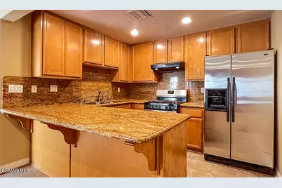 6501 Vanalden Avenue #6, Reseda, CA 91335 - Photo 11