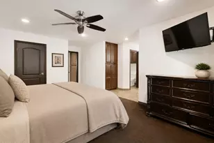 1450 Calle Avellano, Thousand Oaks, CA 91360 - Photo 17