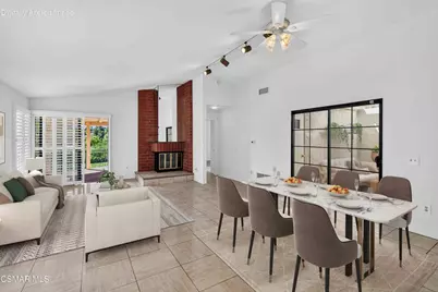 704 Wind Willow Way, Simi Valley, CA 93065 - Photo 11