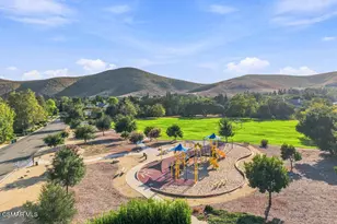 4400 Oak Pl Dr, Westlake Village, CA 91362 - Photo 39