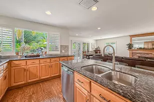667 Azure Hills Dr, Simi Valley, CA 93065 - Photo 15