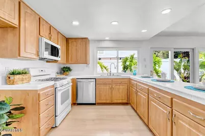 3861 Coronado Circle, Newbury Park, CA 91320 - Photo 11