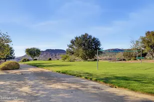 1021 Lynnmere Dr, Thousand Oaks, CA 91360 - Photo 59