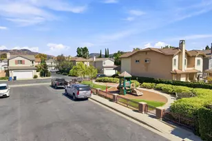 2493 Aurora Ln, Simi Valley, CA 93063 - Photo 43