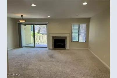 245 Oakleaf Drive #104, Thousand Oaks, CA 91360 - Photo 5