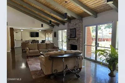 245 Oakleaf Drive #104, Thousand Oaks, CA 91360 - Photo 17