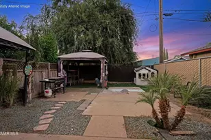 458 W Spruce Ave, Pinedale, CA 93650 - Photo 17