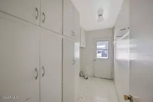 1558 Dover Ave, Thousand Oaks, CA 91360 - Photo 23