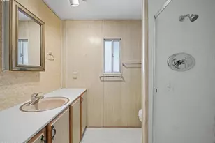 217 Madonna Ln, Thousand Oaks, CA 91320 - Photo 23