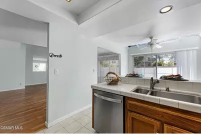 1806 Rory Lane #6, Simi Valley, CA 93063 - Photo 21