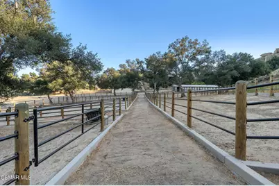10869 Farralone Avenue, Chatsworth, CA 91311 - Photo 13