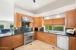 5500 Liverpool Ct, Oak Park, CA 91377 - Photo 11
