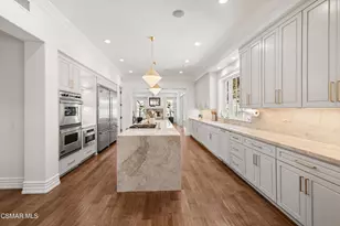 29475 Malibu View Ct, Agoura Hills, CA 91301 - Photo 9